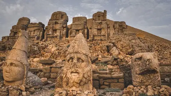 Where is this historical site located? - Italy, Norway, Uzbekistan, Turkey