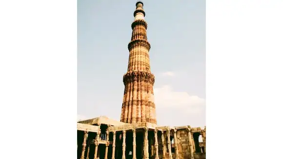 Who laid the foundation of this site? - Sikandar Lodi, Mahmud of Ghazni, Qutub-ud-din-Aibak, Alauddin Khalji