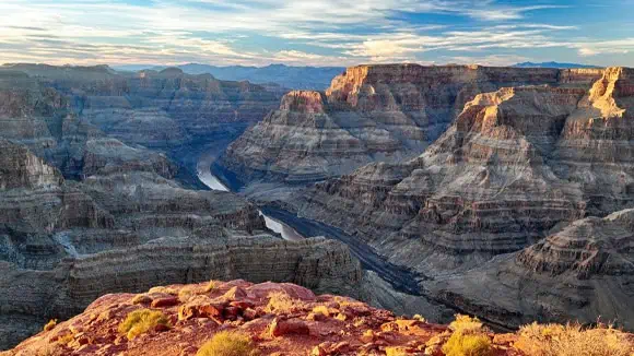 This natural wonder is located in which US state? - Ohio, Arizona, Florida, Michigan