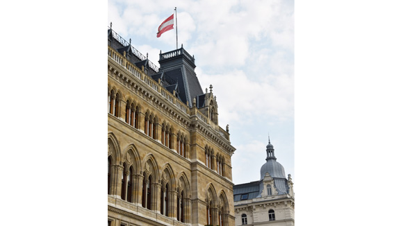 This is the famous Rathaus, located in which famous European capital? - Paris, Brussels, Amsterdam, Vienna